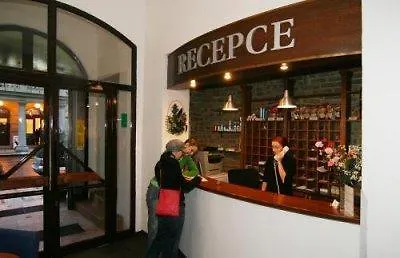 Florenc Hotell
